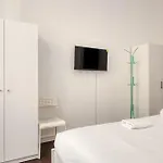 Joivy Cosy 3br Flat In The Centre Of Милан