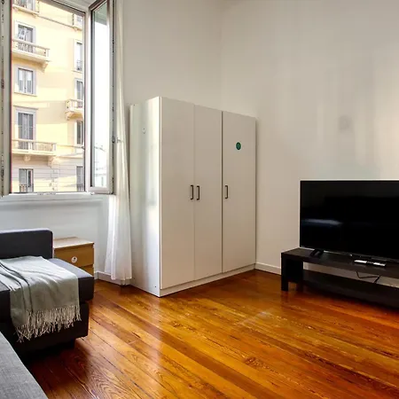 Joivy Cosy 3br Flat In The Centre Of Milan