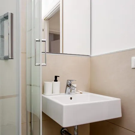 Apartment Joivy Cosy 3br Flat In The Centre Of *