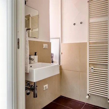 Lägenhet Joivy Cosy 3br Flat In The Centre Of Milano